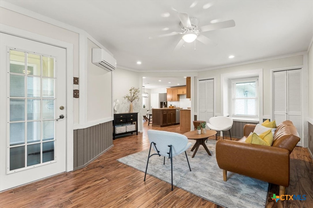 9413 Sherbrooke Street Property Photo 14