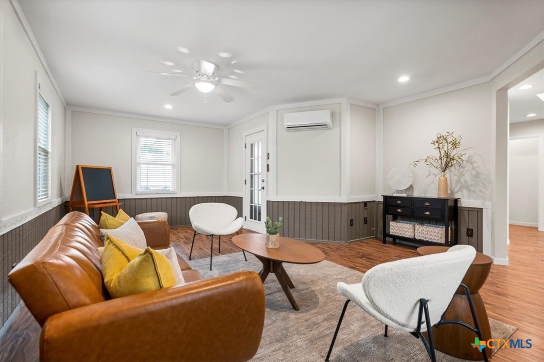 9413 Sherbrooke Street Property Photo 15