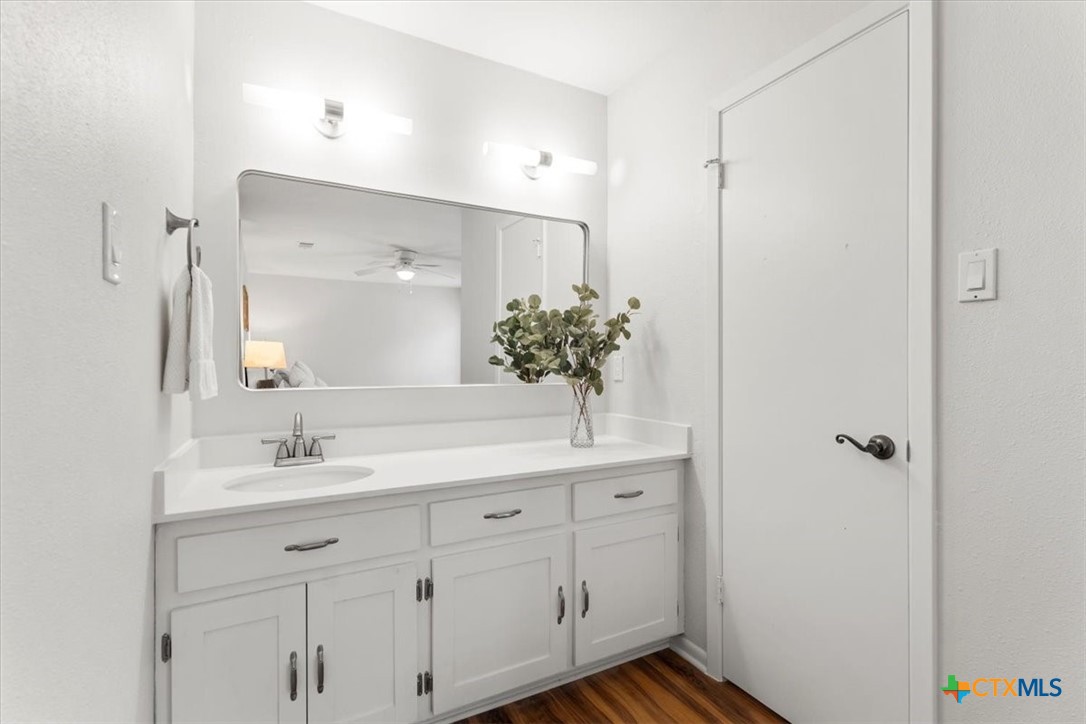 9413 Sherbrooke Street Property Photo 26