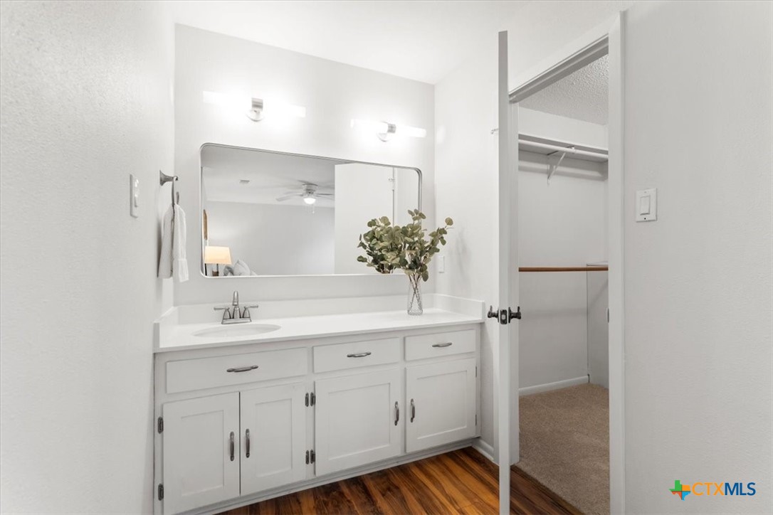 9413 Sherbrooke Street Property Photo 27
