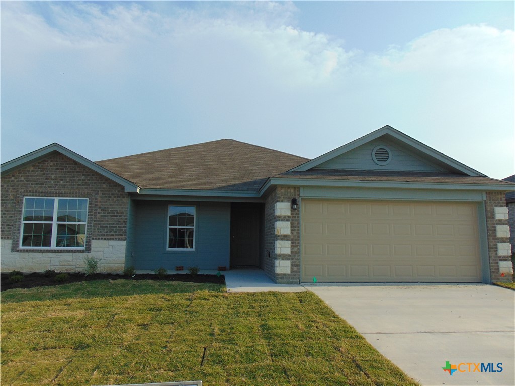 3204 Salt Fork Drive Property Photo 1