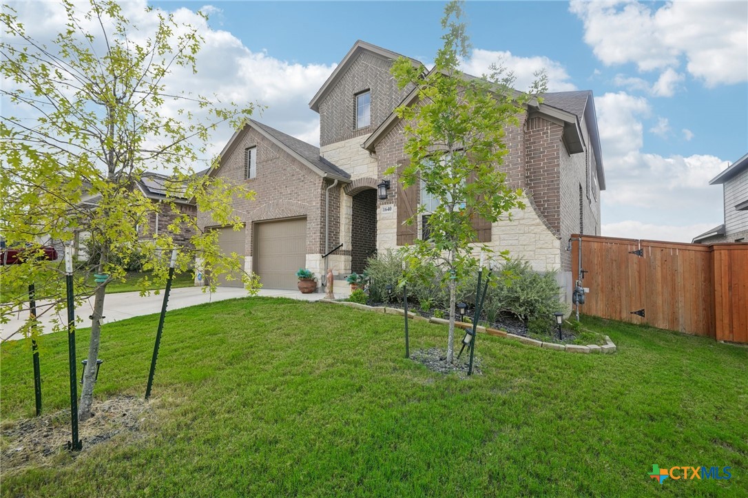 1640 Buckner Place Property Photo 3
