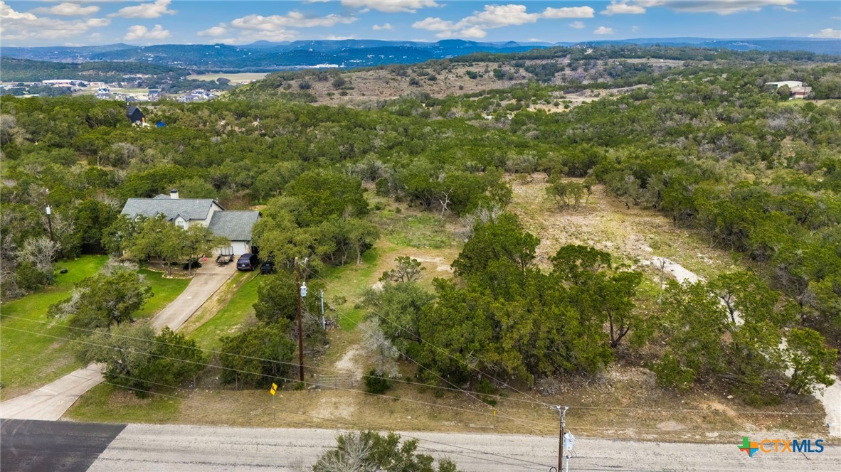 3071 Summit Drive Property Photo 4