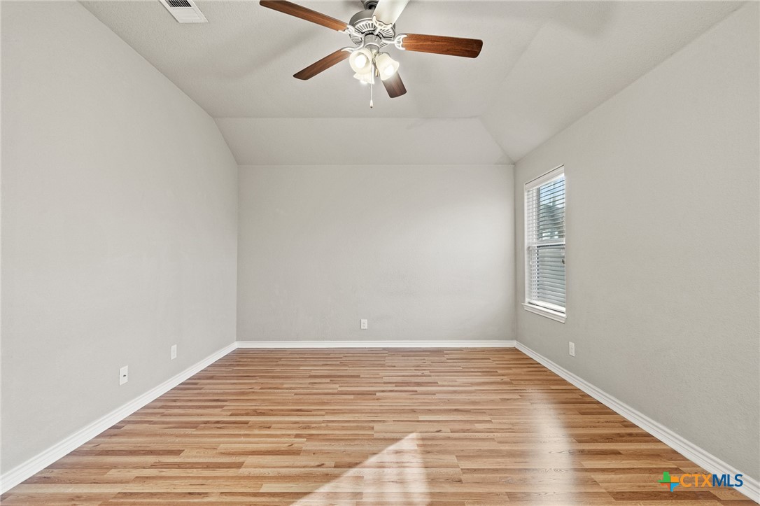 5432 Stonehaven Drive Property Photo 12
