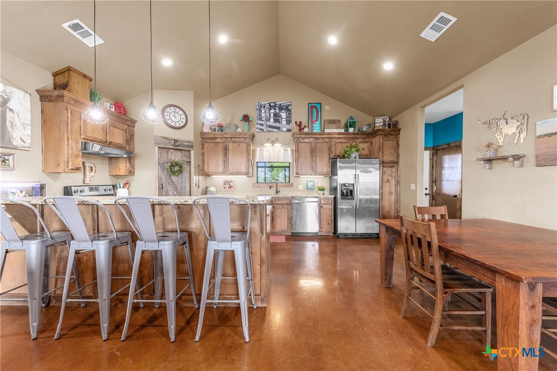 13710 Cathey Creek Road Property Photo 6