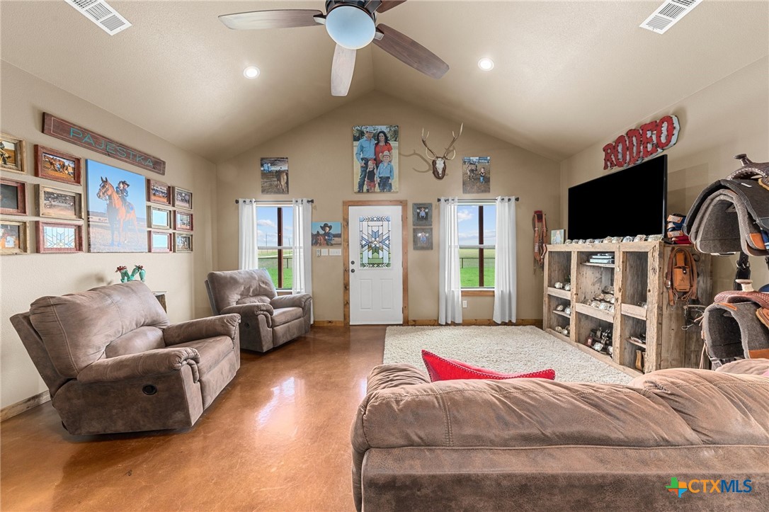 13710 Cathey Creek Road Property Photo 9