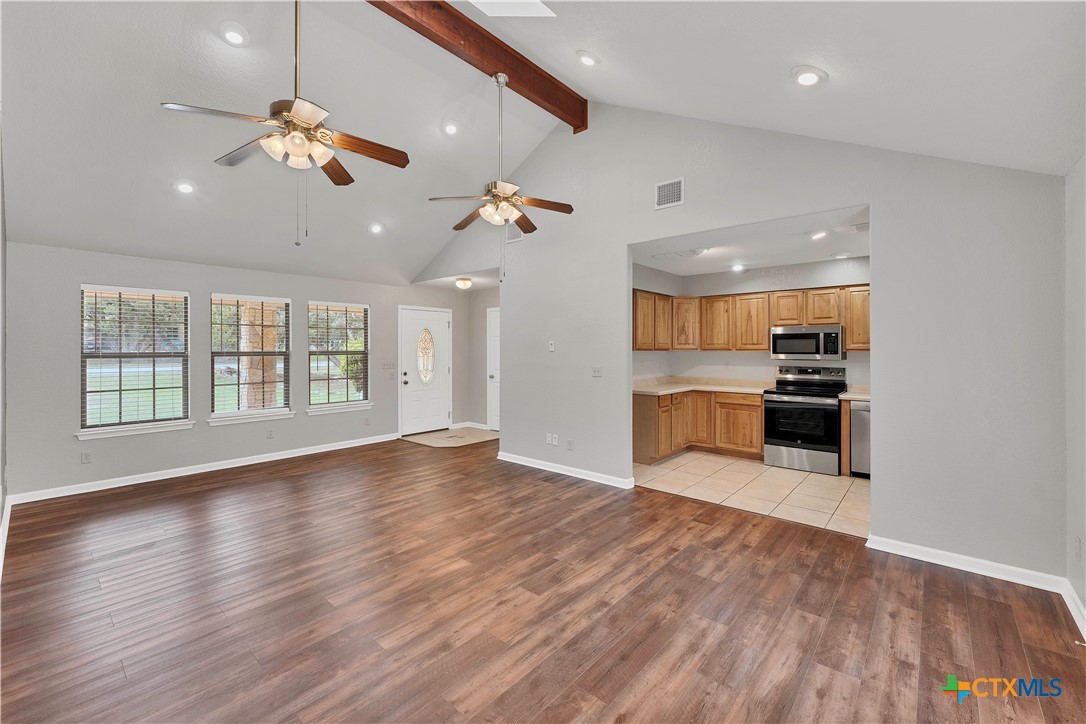 1848 Lakeview Drive Property Photo 4