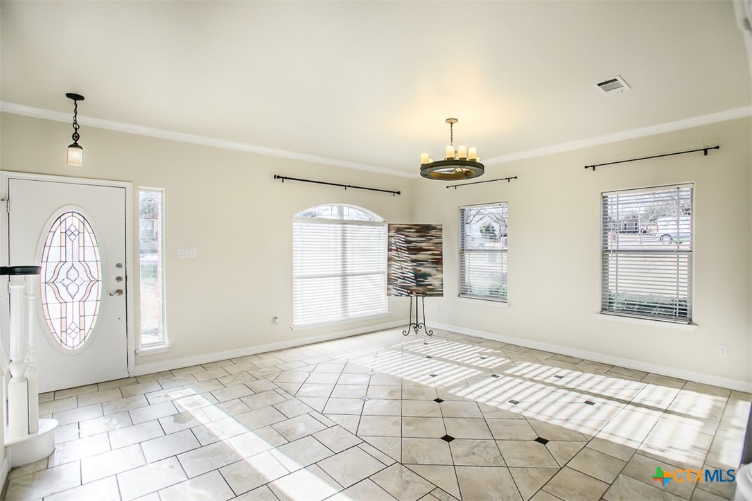 3938 Bella Vista Loop Property Photo 3