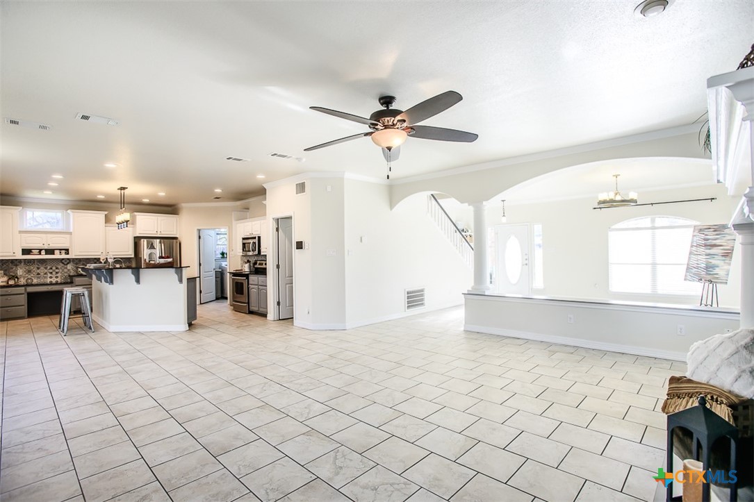 3938 Bella Vista Loop Property Photo 7