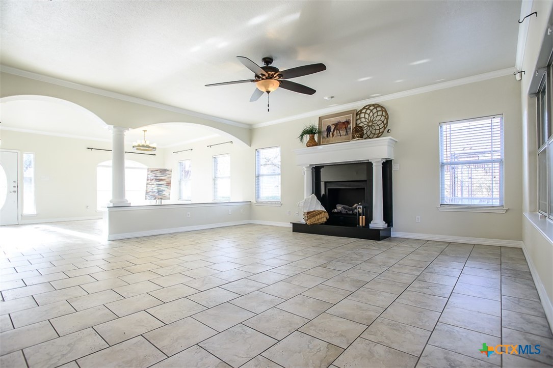 3938 Bella Vista Loop Property Photo 9