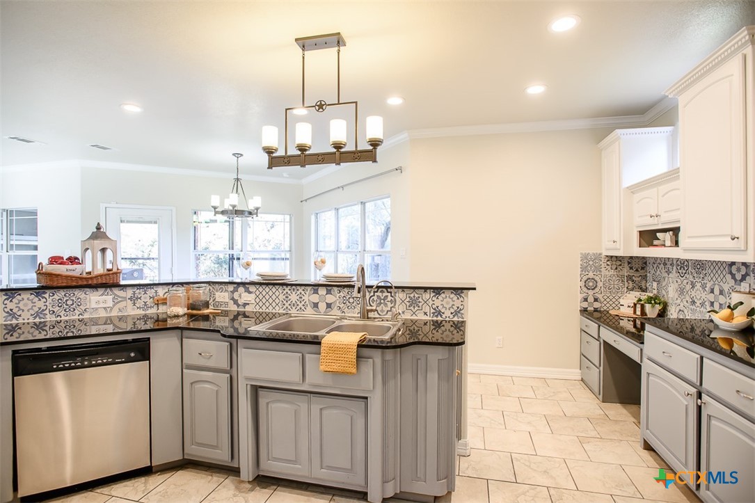 3938 Bella Vista Loop Property Photo 18