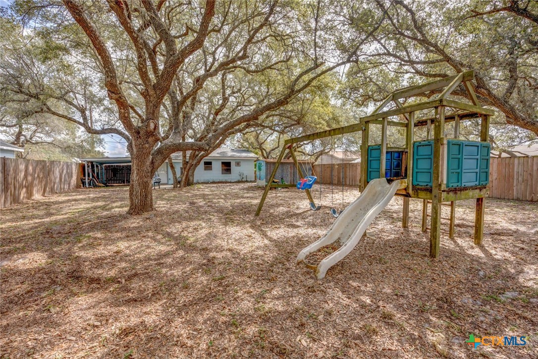713 N Kossuth Street Property Photo 24