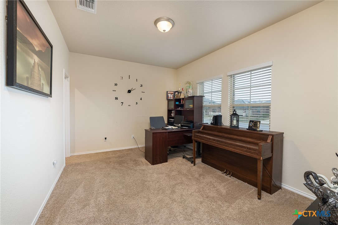 5900 Amelia Earhart Boulevard Property Photo 5