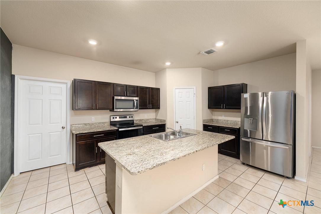 5900 Amelia Earhart Boulevard Property Photo 14