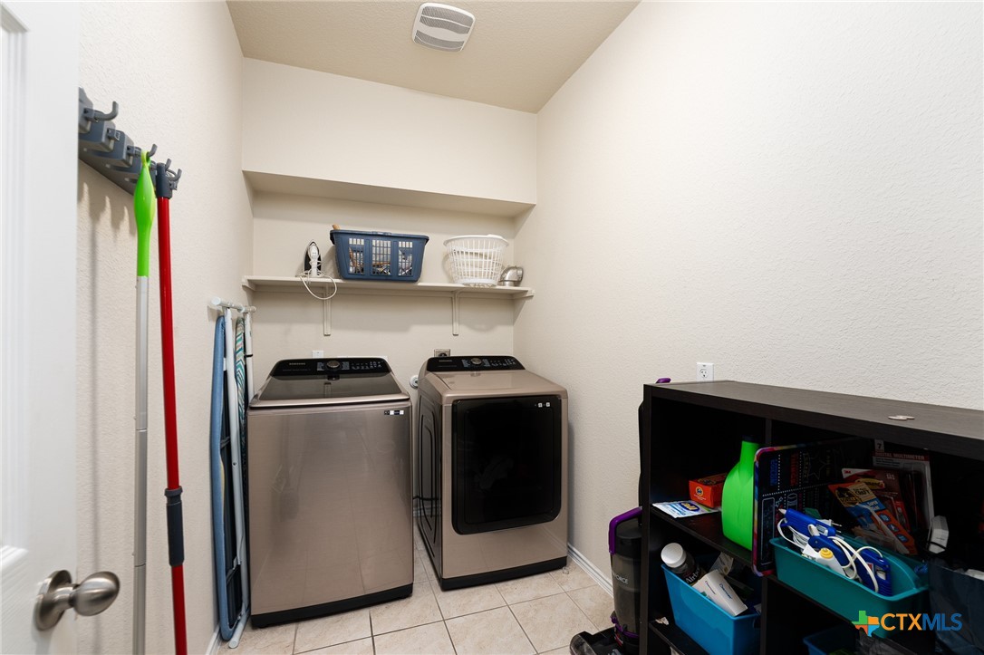 5900 Amelia Earhart Boulevard Property Photo 18