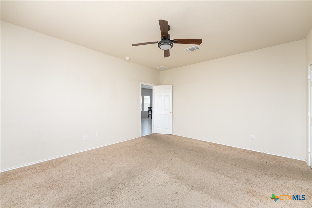 5900 Amelia Earhart Boulevard Property Photo 20