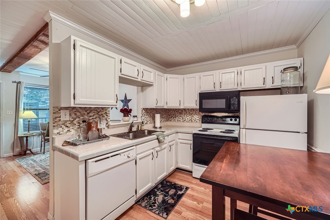 1624 Aquarena Springs Drive A108 Property Photo 4