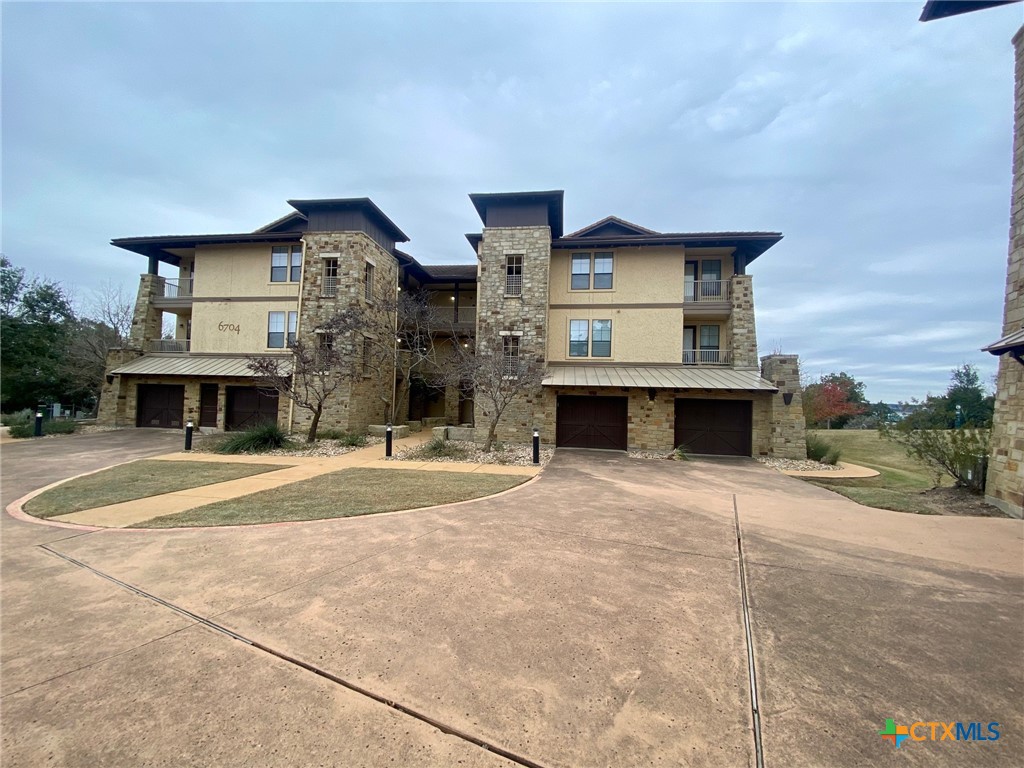 6704 Lantern View Drive 102 Property Photo