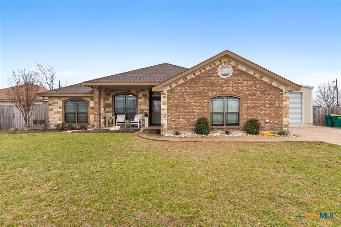 214 Lakewood Drive Property Photo