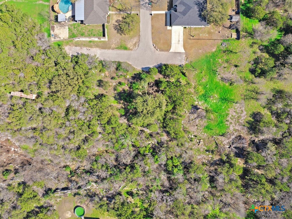 18 Aztec Lane Property Photo 11