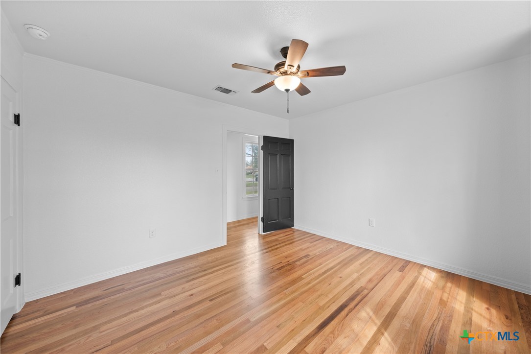 415 W Thompson Avenue Property Photo 24