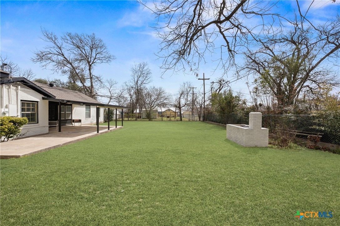 415 W Thompson Avenue Property Photo 33
