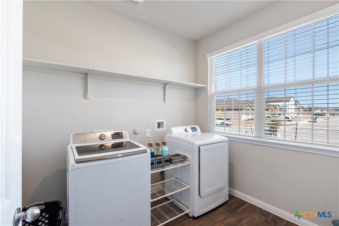 633 Golden Grove Parkway Property Photo 12