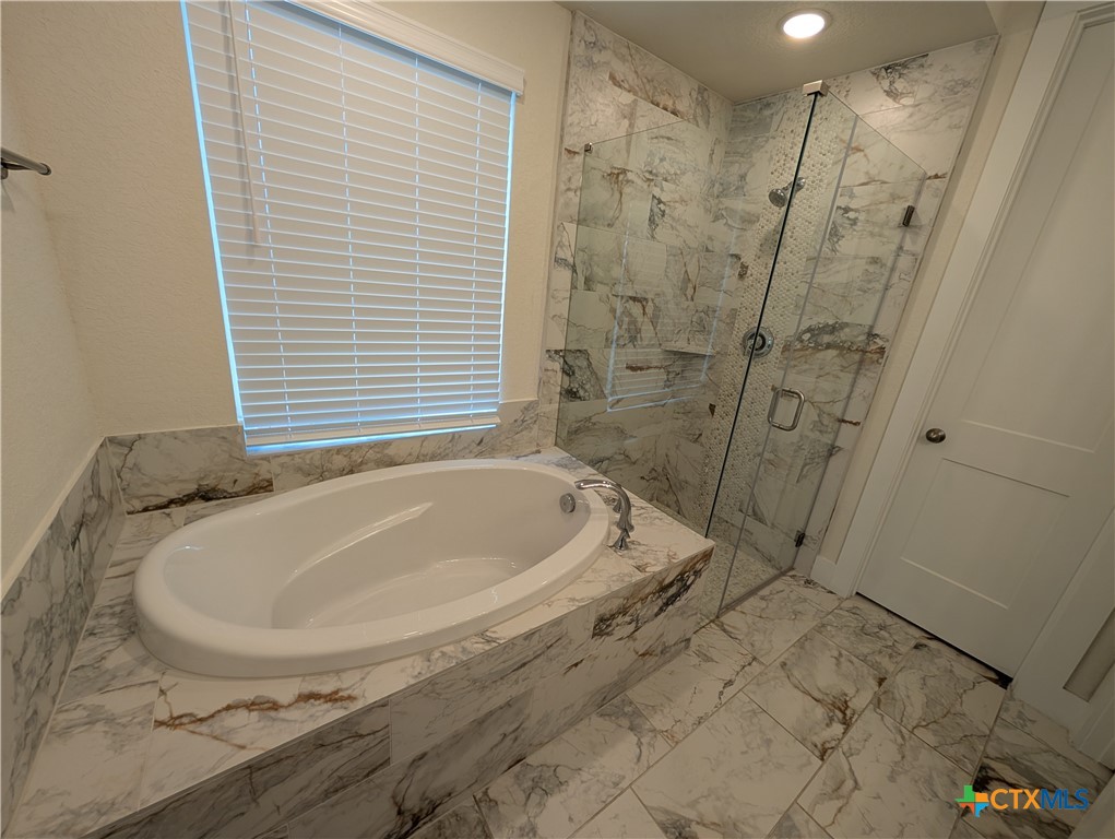 1052 Easy Gruene Property Photo 22