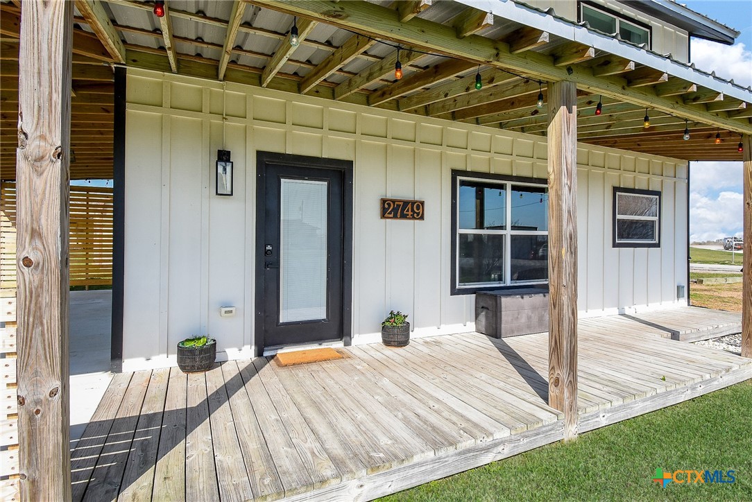 2749 W Bayshore Drive Property Photo 6