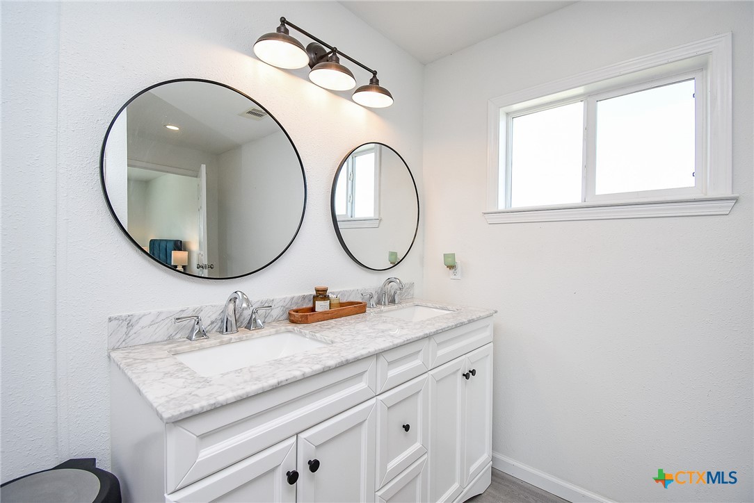 2749 W Bayshore Drive Property Photo 32