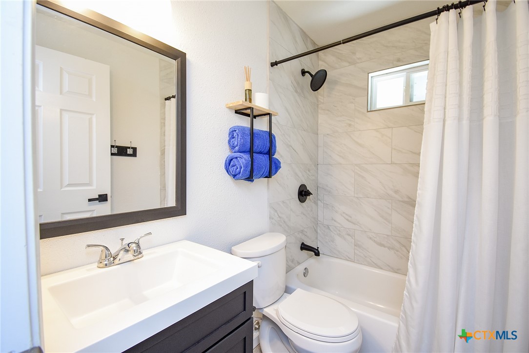 2749 W Bayshore Drive Property Photo 40