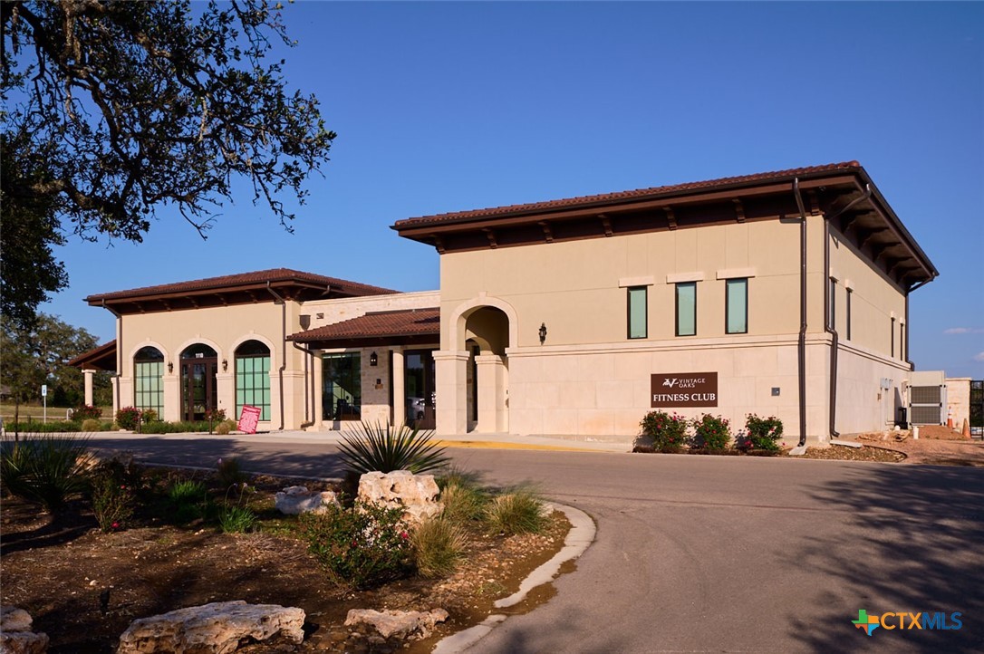 1010 Adriatico Property Photo 26