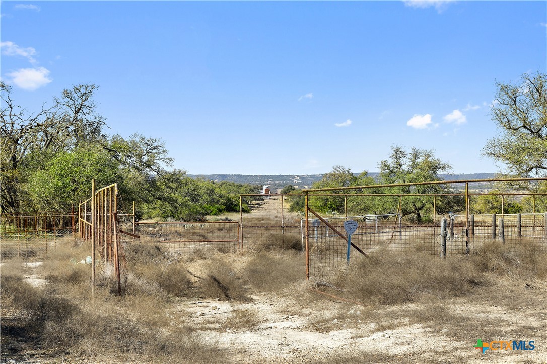 9069 Ranch Road 1323 Property Photo 29