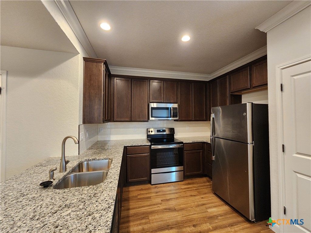 321 Untermaier Property Photo 6