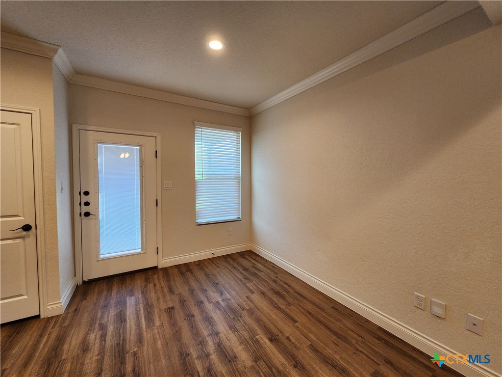321 Untermaier Property Photo 8