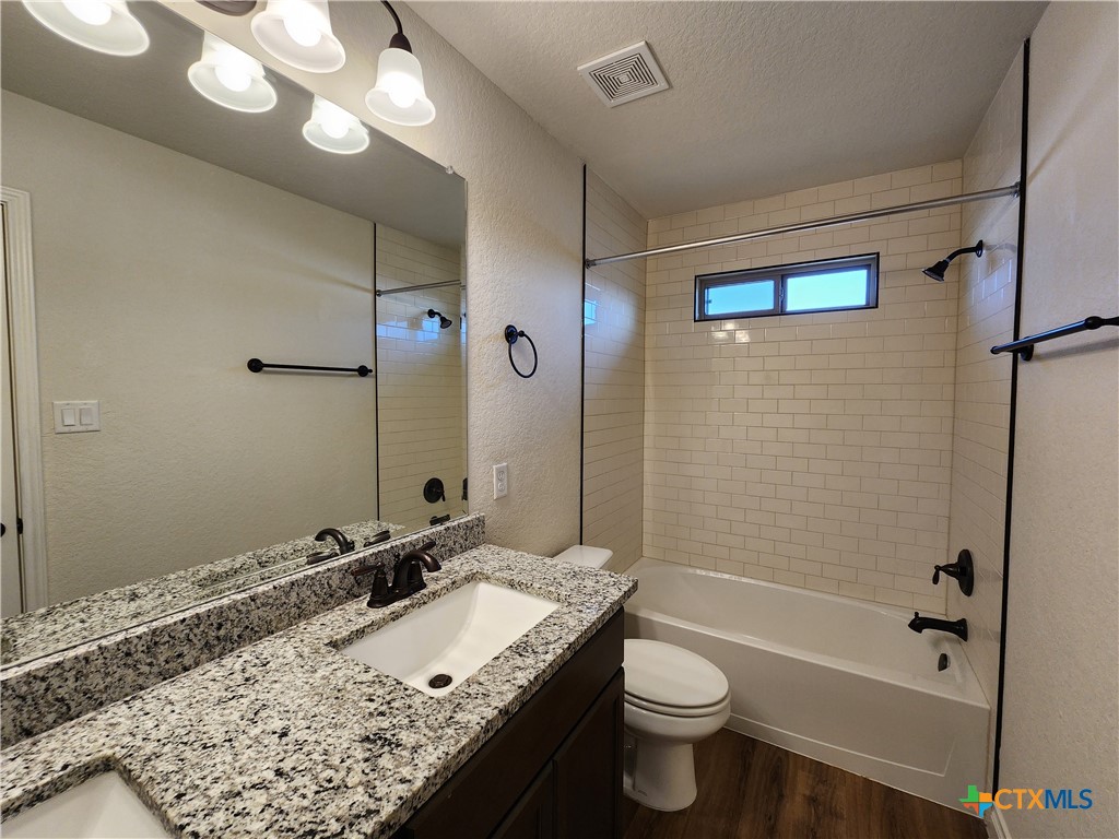 321 Untermaier Property Photo 9
