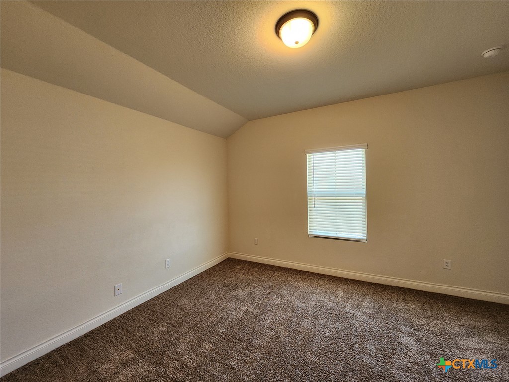 321 Untermaier Property Photo 20