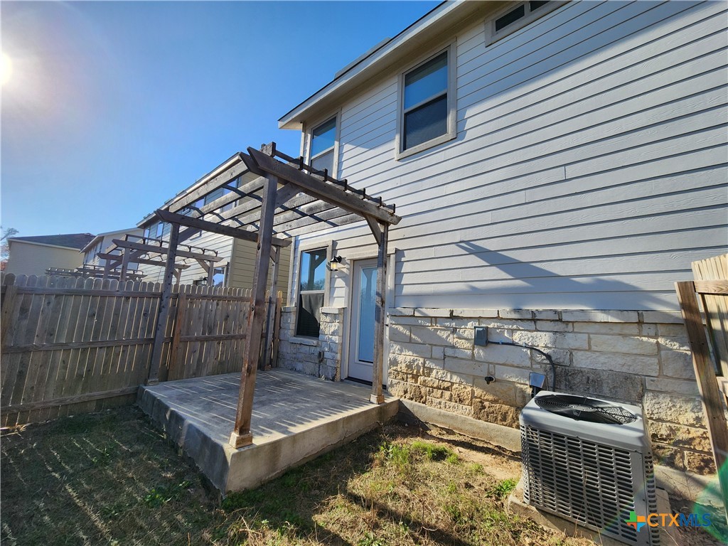 321 Untermaier Property Photo 24