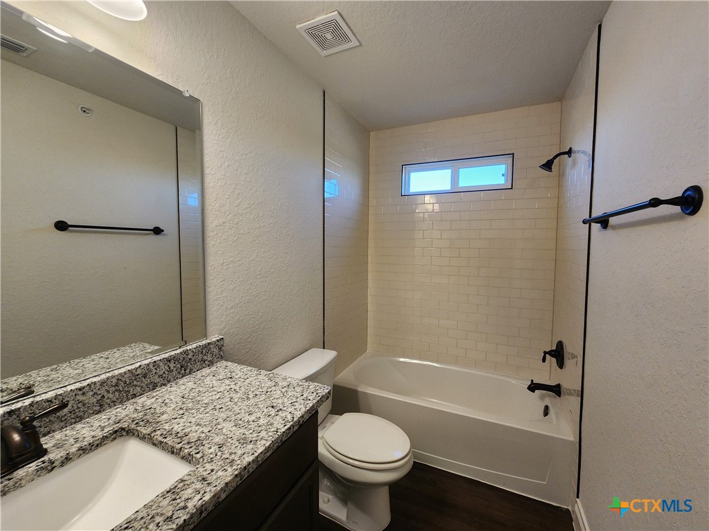 314 Untermaier Street Property Photo 18