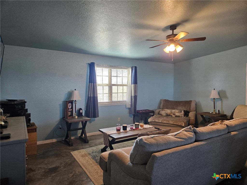 4492 Fm 183 Property Photo 6