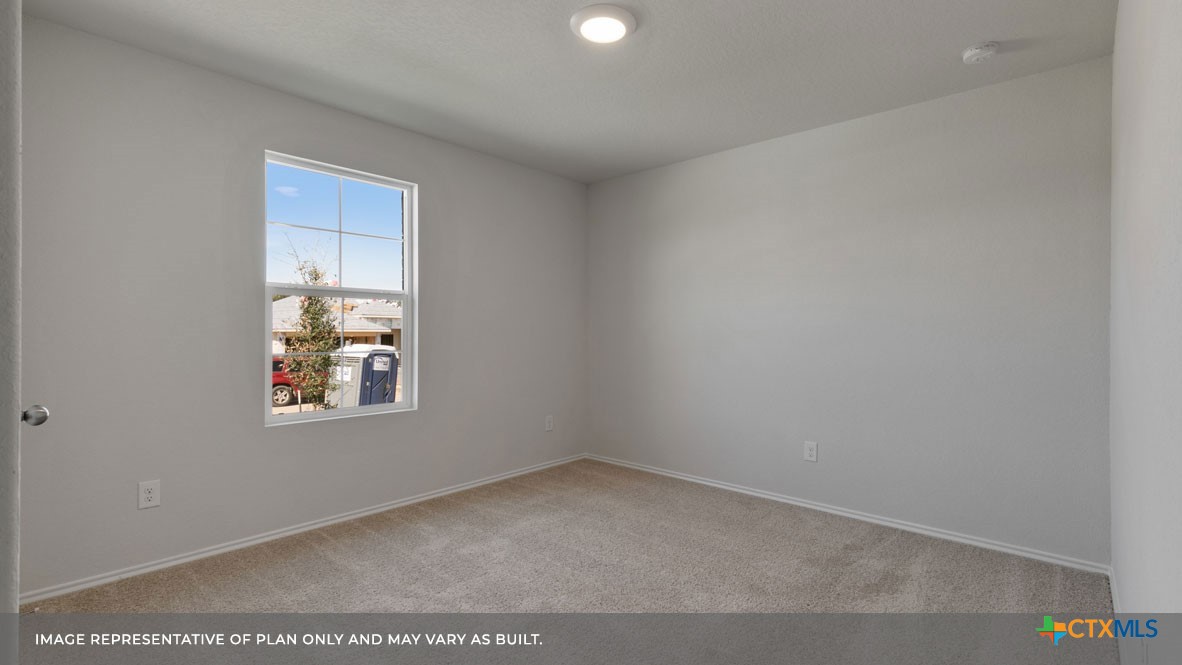 355 Honeydew Way Property Photo 4