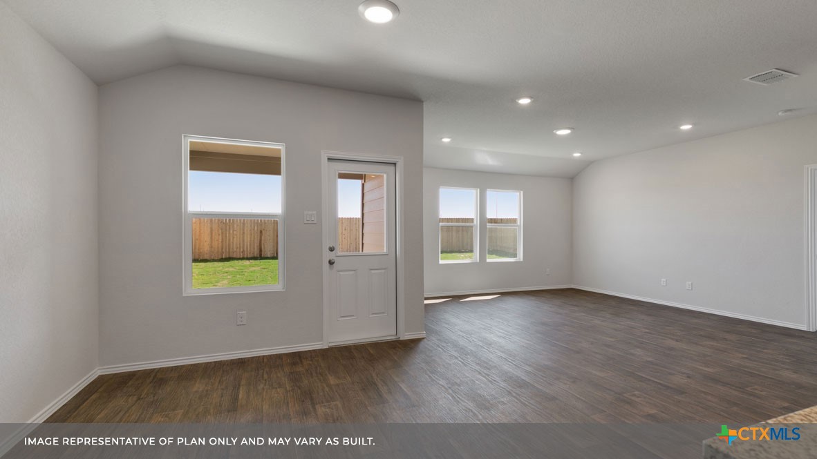 355 Honeydew Way Property Photo 16