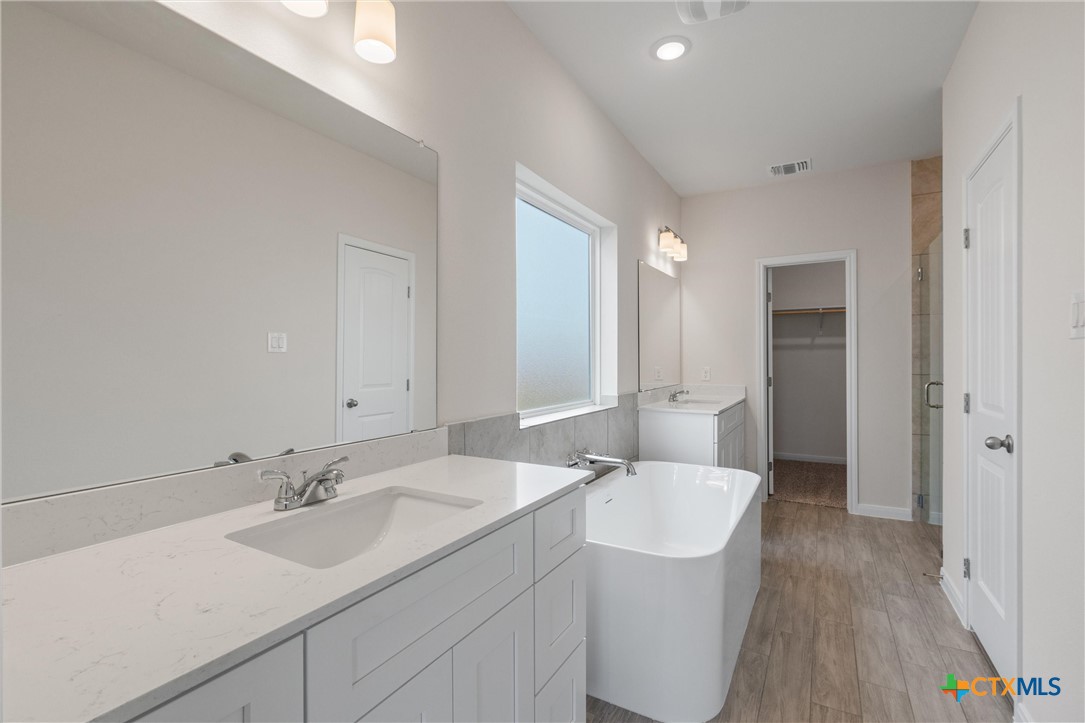 142 Arena Drive Property Photo 19
