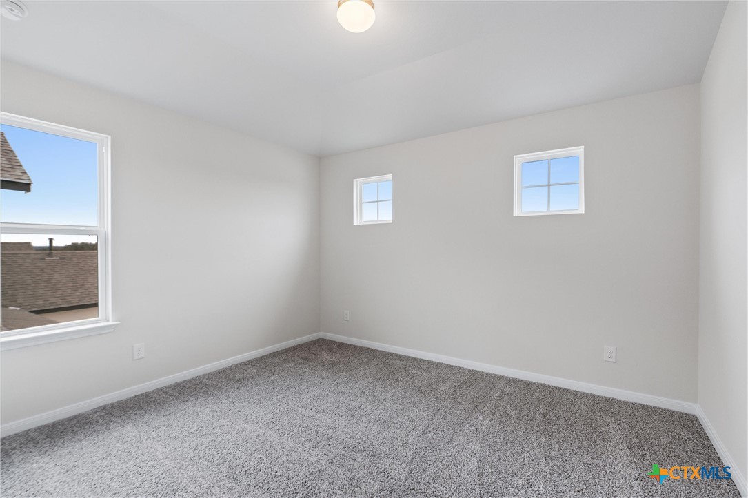 142 Arena Drive Property Photo 28