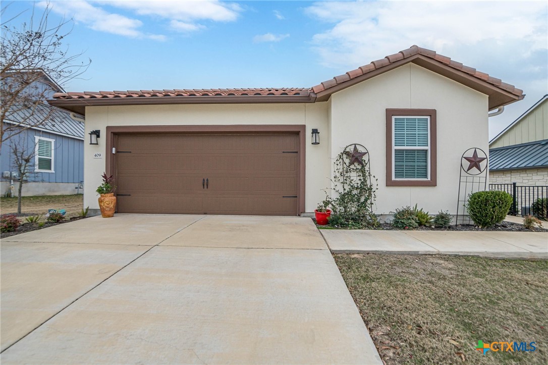 409 Flying Orchid Drive Property Photo 1