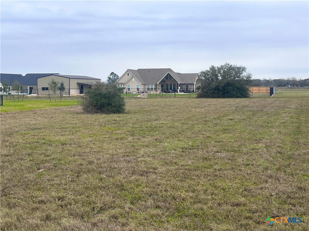 363 Sendera Loop Property Photo 3