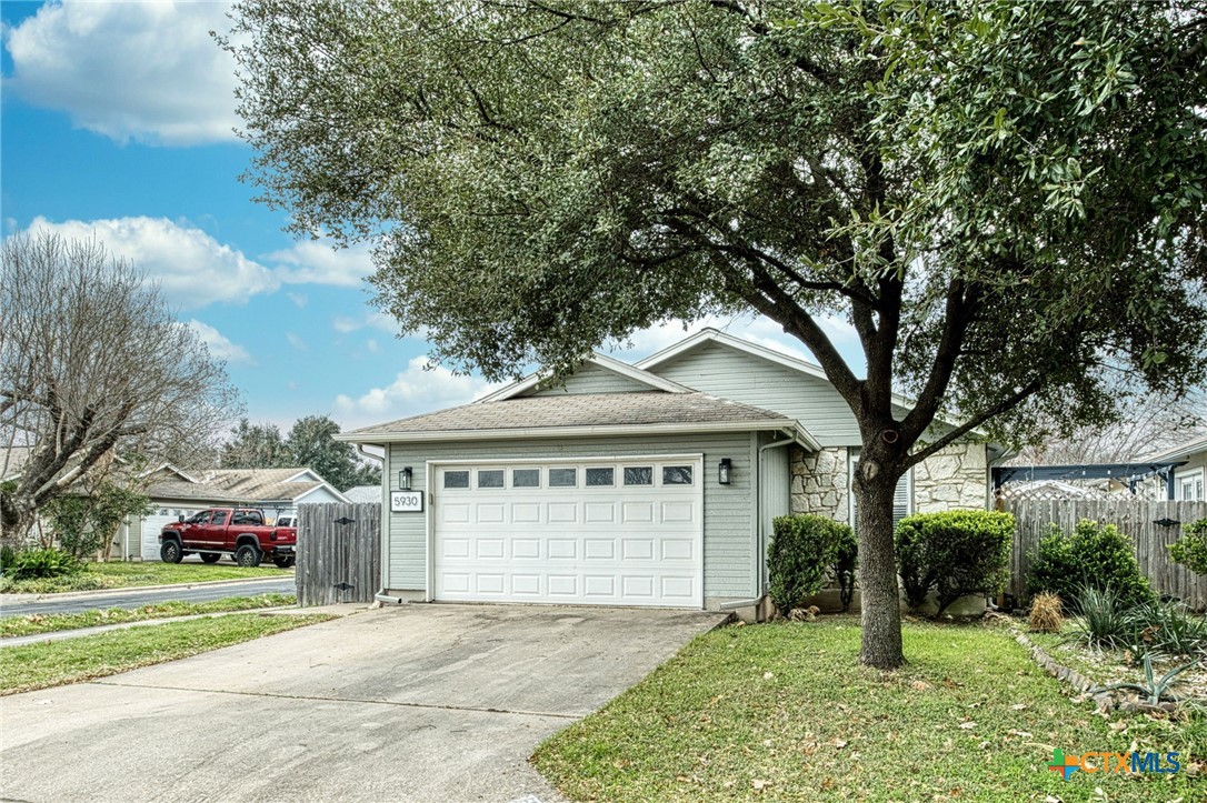 5930 Jacob Glen Property Photo