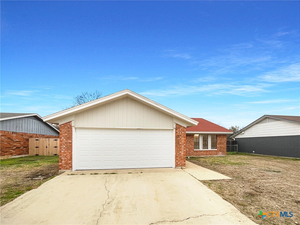1801 Moonlight Drive Property Photo 9