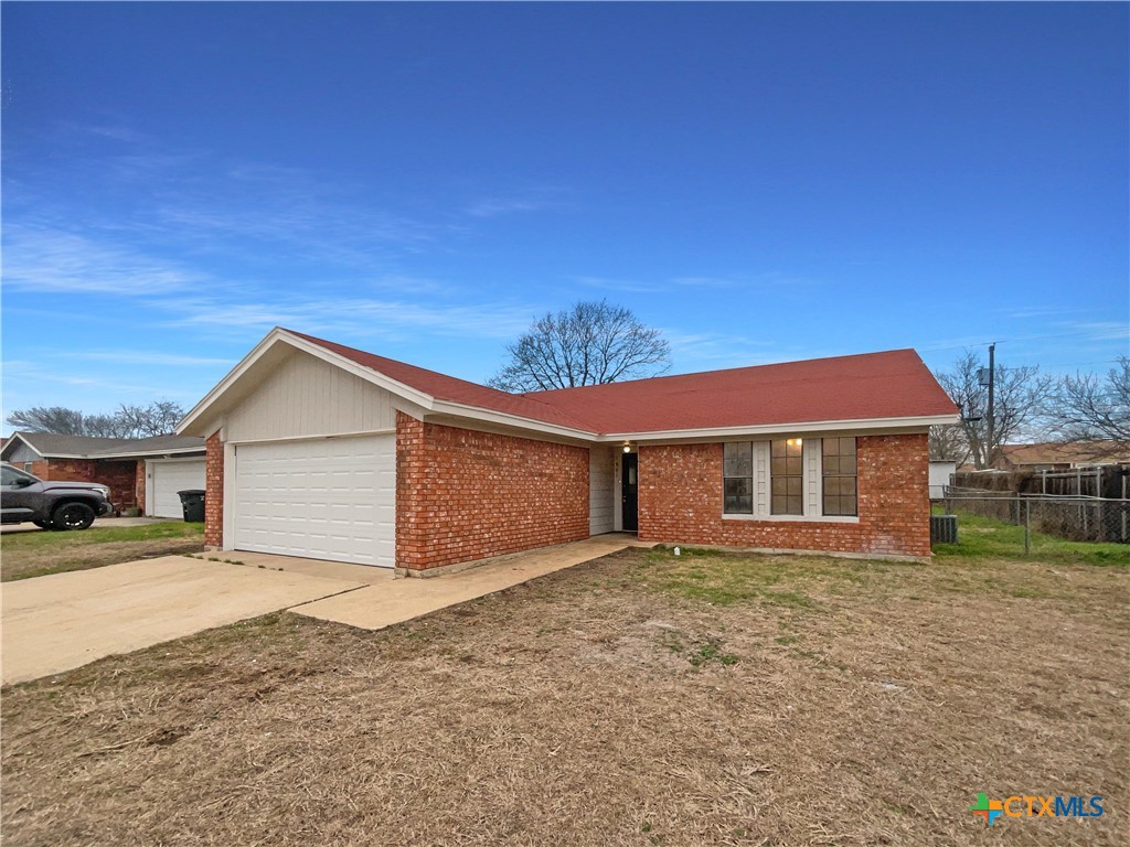 1801 Moonlight Drive Property Photo 10