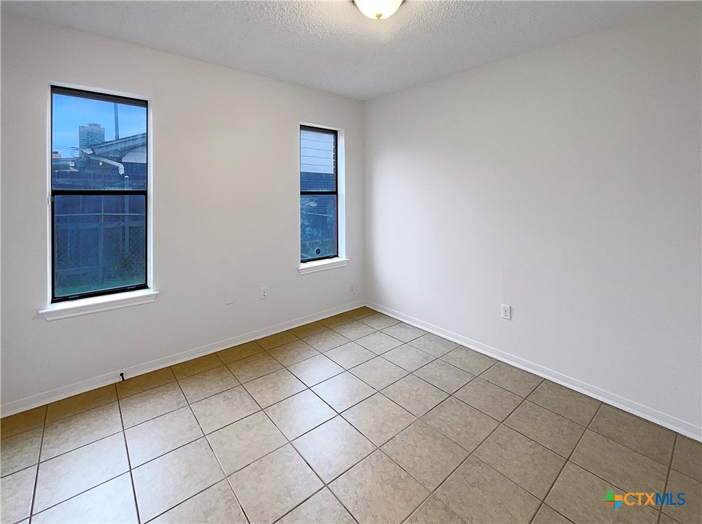 1801 Moonlight Drive Property Photo 15